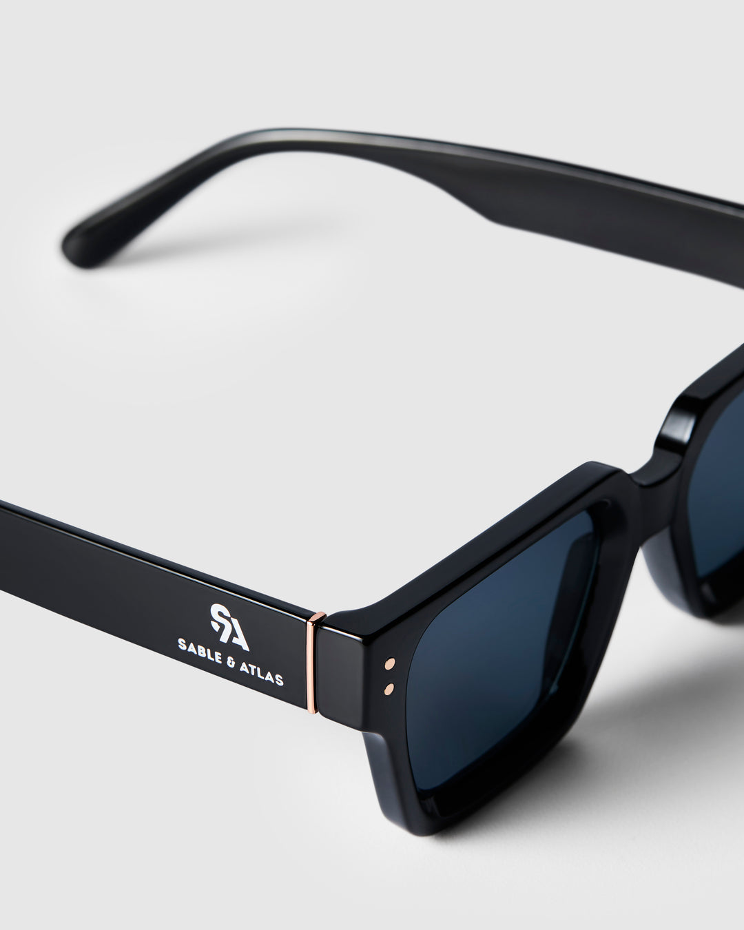 1979 Obsidian Frames